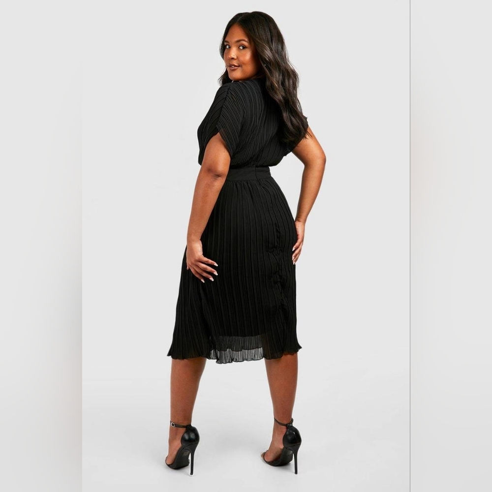 Plus Size Pleated Faux Wrap Midi Dress Black
